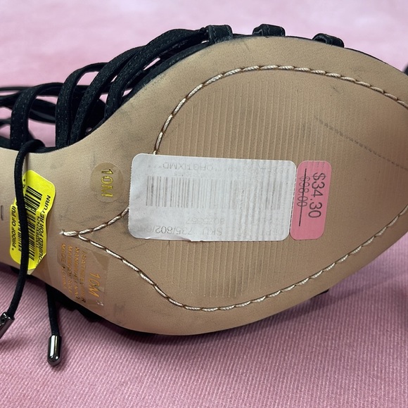 Gianni Bini black suede lace up straps heels - Picture 3 of 8